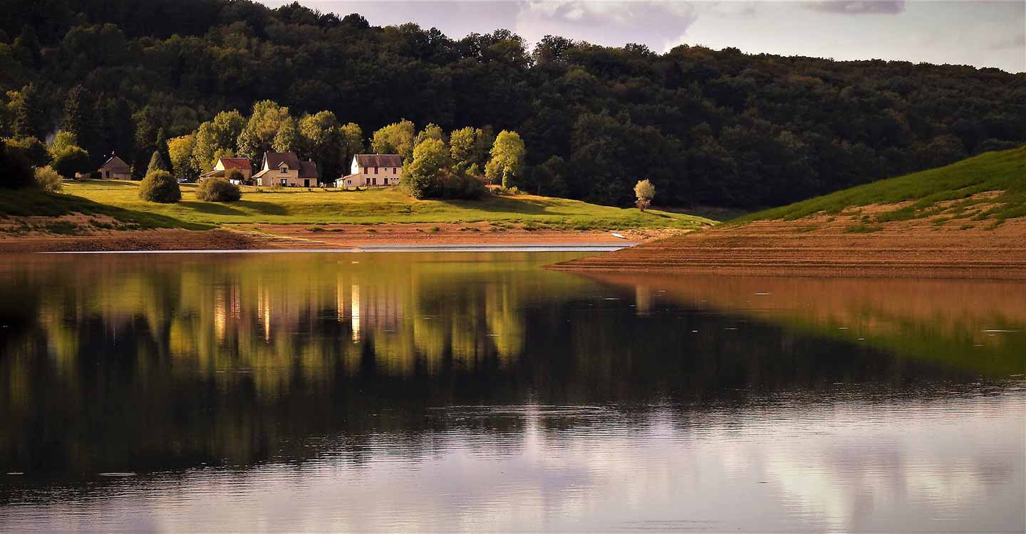 view from lake in reservoir of panneciere in morvan park, France