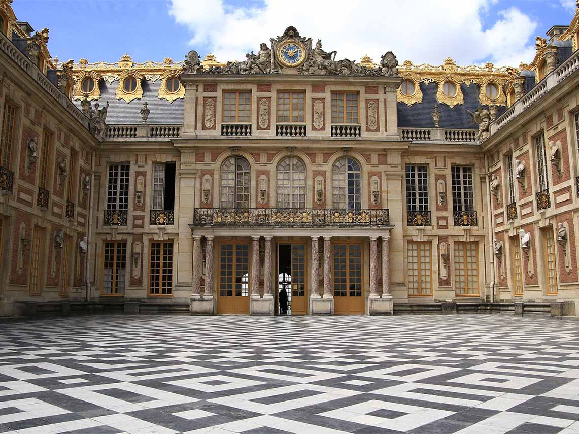 Versailles palace private tour